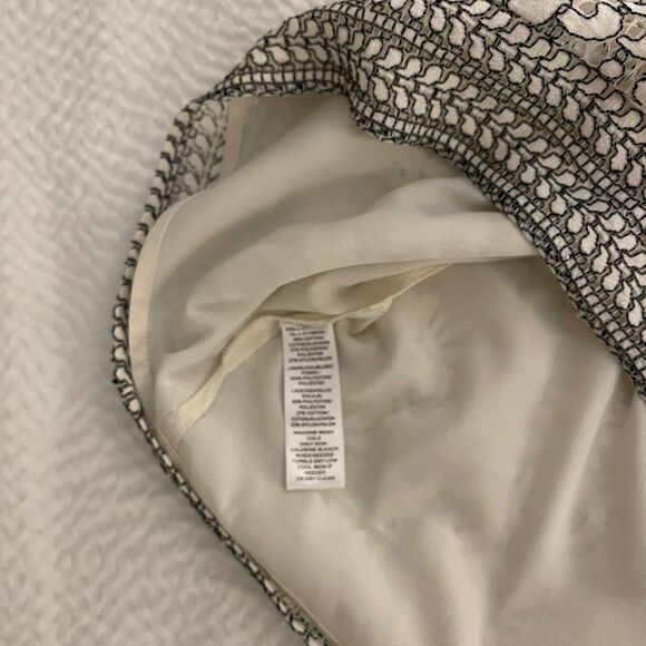 LOFT Women Floral Lace Shift Lined Sheath Sleeveless Mini Dress Size 4 - Picture 6 of 9